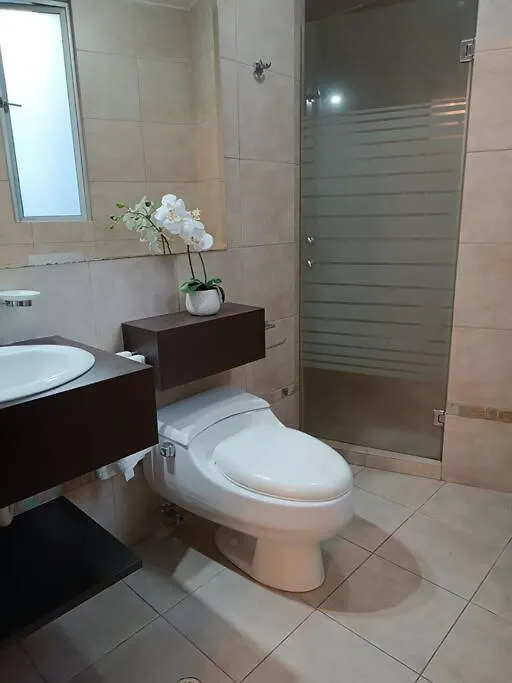Hermoso Departamento En Quito La Carolina 0*,  Ekvádor