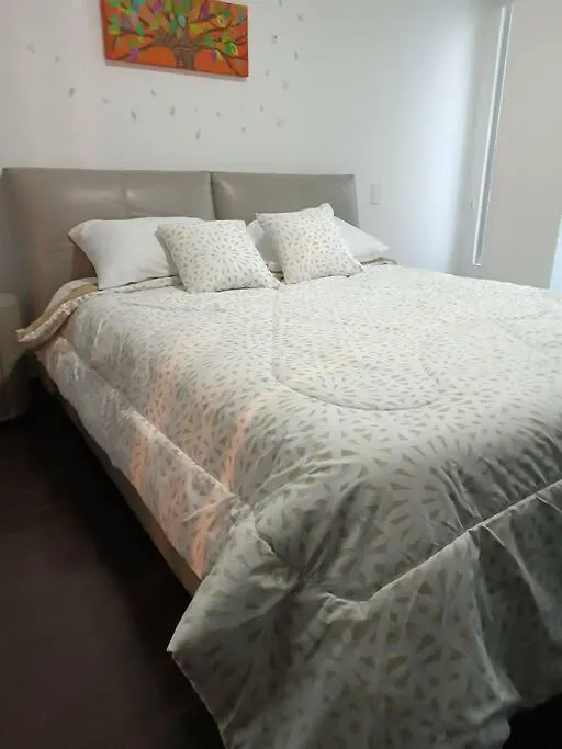 Hermoso Departamento En Quito La Carolina 0*,  Ecuador